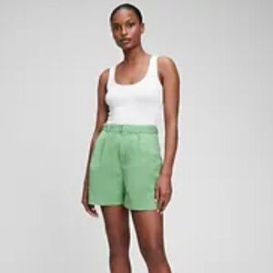Gap high rise green shorts
